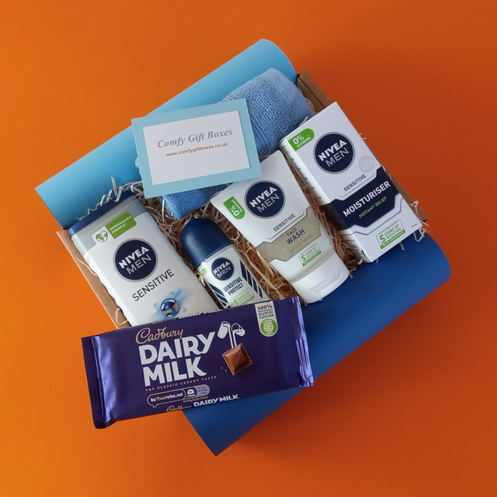 Cadbury chocolate Nivea pamper gifts for men, chocolate gift ideas for men UK, male chocolate Nivea pampering presents UK
