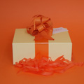 Luxury candle and bath gifts, Cadbury chocolate pamper gifts delivered, bath gifts UK, body pampering gifts for women