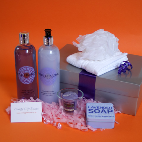 Lavender birthday gifts for her, Birthday gift ideas for women, lavender bath gifts for girlfriends, relaxing bath presents, pamper gifts UK, body pamper gifts delivered
